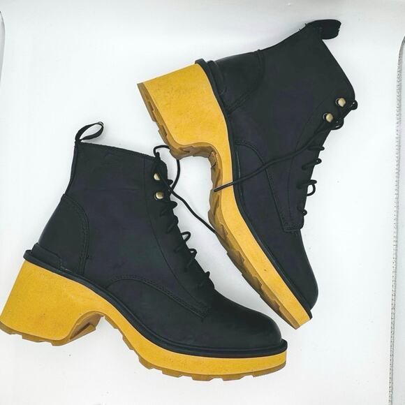 SOREL Hi-Line Black Waterproof Hiking Leather Blend Lace-Up Boot Women size 11 - Picture 2 of 8